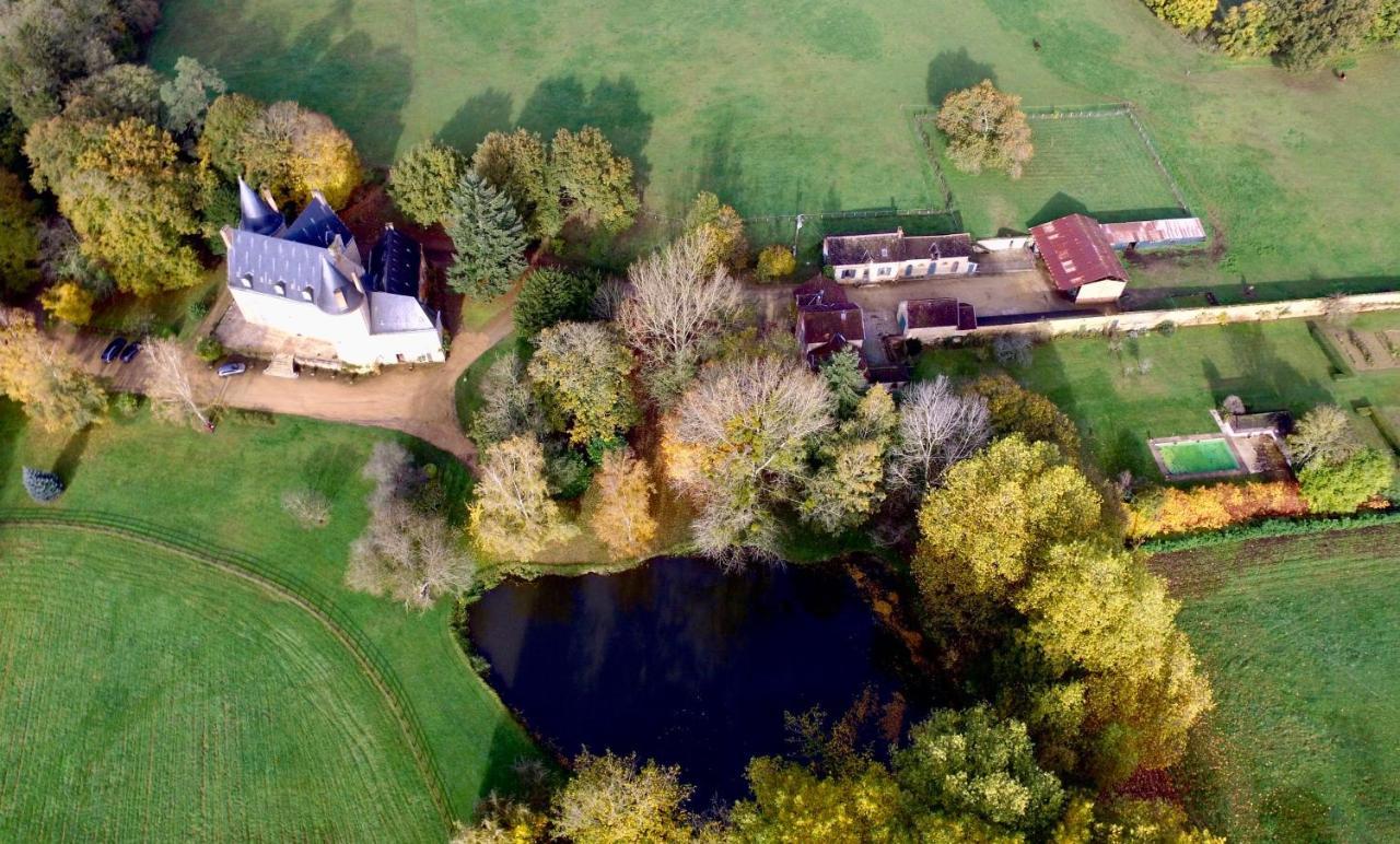 Cottages De Chateau De Vaux Yvré-lʼÉvêque Kültér fotó